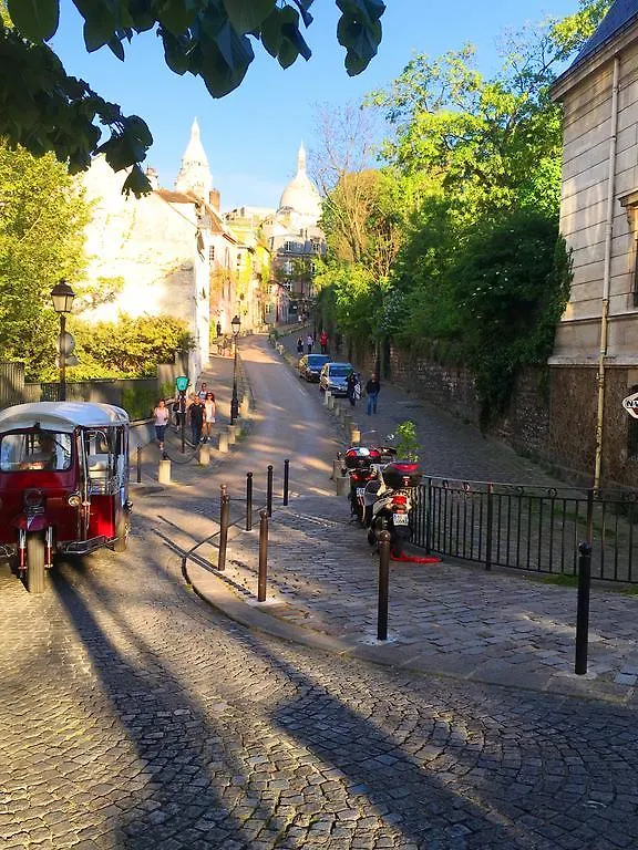 Montmartre Romantic, - Bed & Breakfast Paris